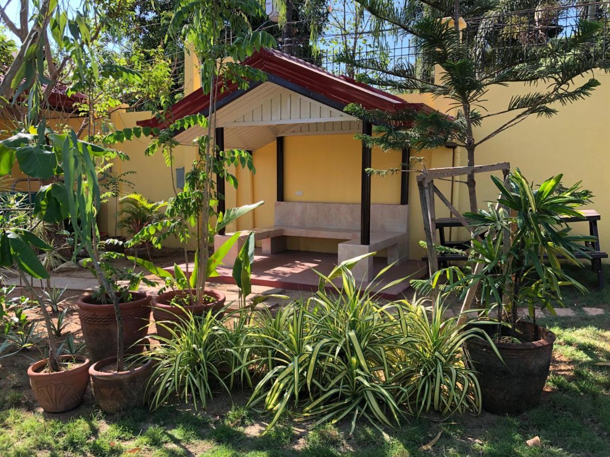 Strutz Art Garden Resort Bangued Exterior foto