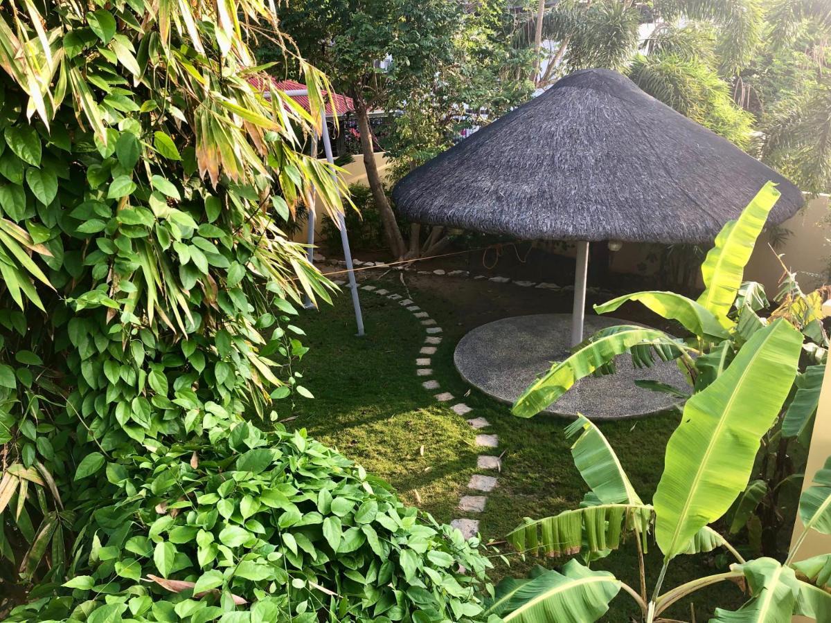 Strutz Art Garden Resort Bangued Exterior foto