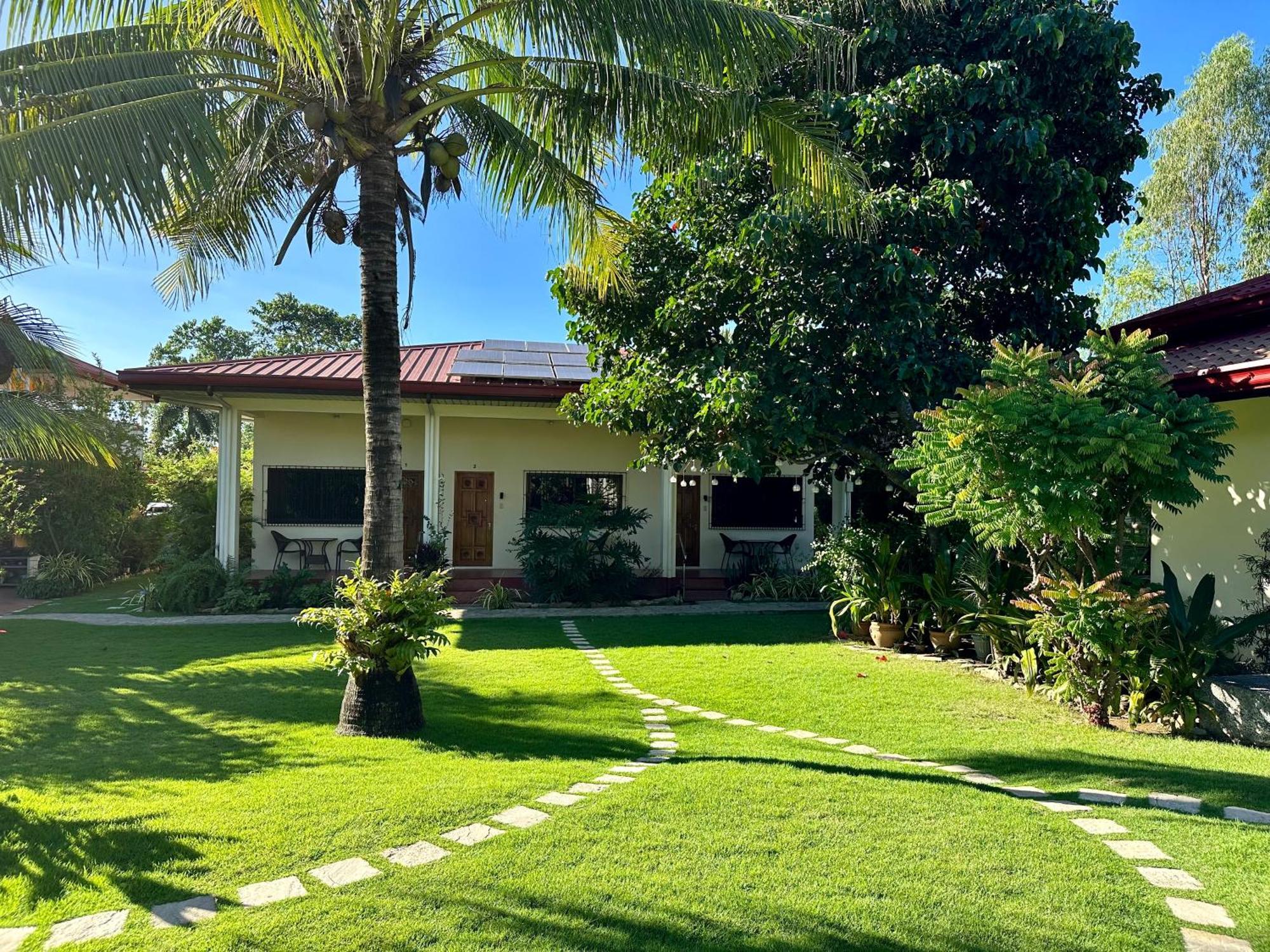 Strutz Art Garden Resort Bangued Exterior foto